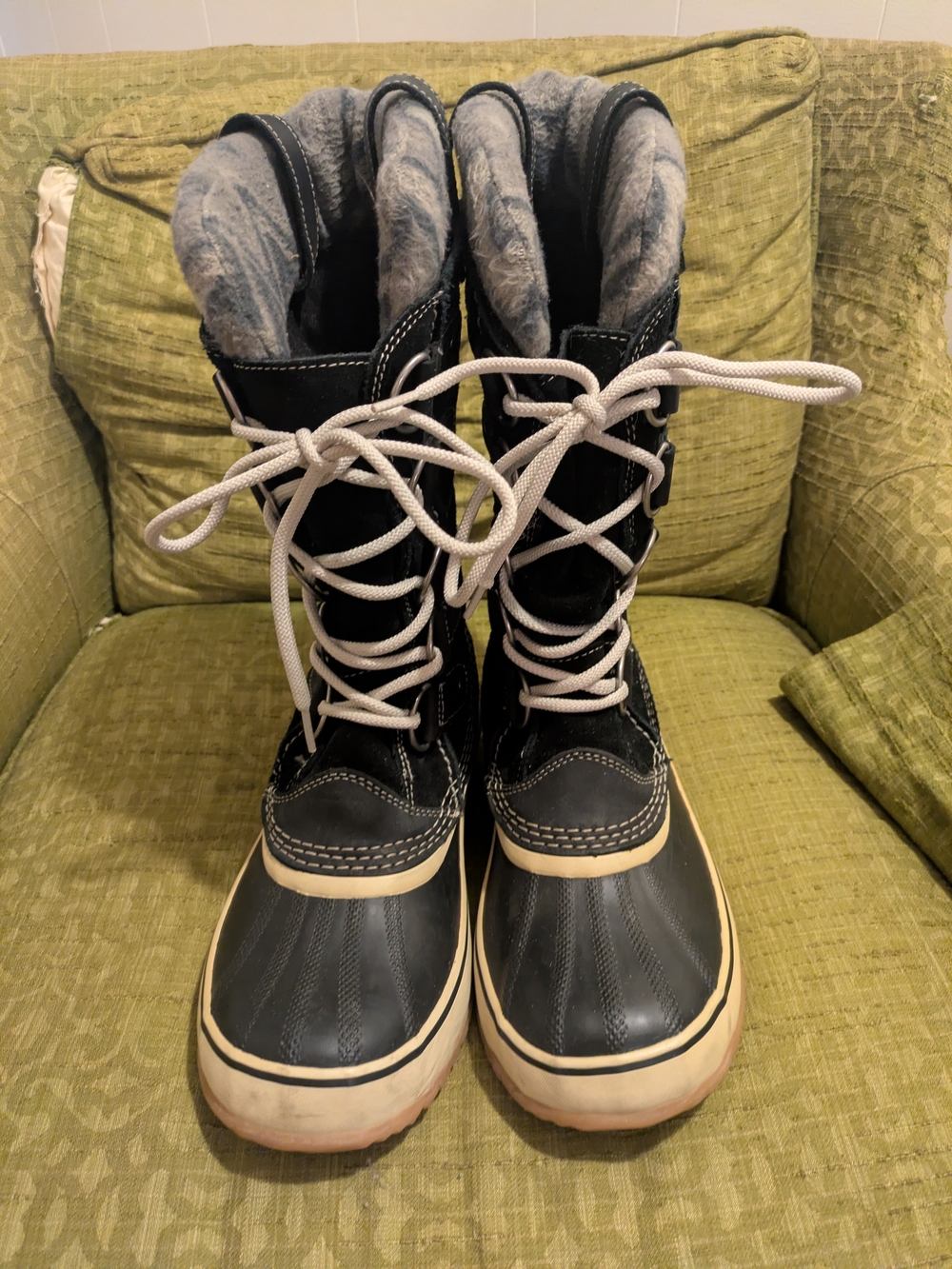 Sorel Women's Joan of Arctic boots with Quilted Lining